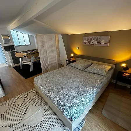 Διαμέρισμα Le Maixent, Maison De Ville, Baby Foot, Wifi *