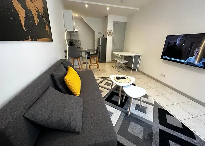 Le Maixent, Maison De Ville, Baby Foot, Wifi *