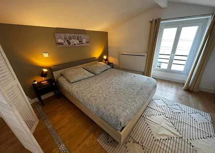 Le Maixent, Maison De Ville, Baby Foot, Wifi