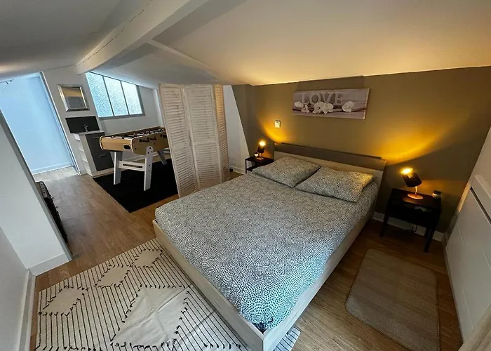 Le Maixent, Maison De Ville, Baby Foot, Wifi